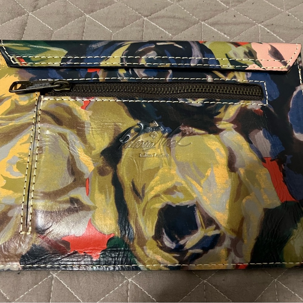 Floral Leather Tech Portfolio/Clutch with Zipper - Picture 2 of 4